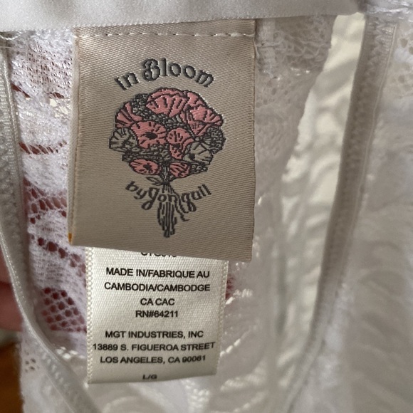 Y2K vintage lace cami - Picture 4 of 5